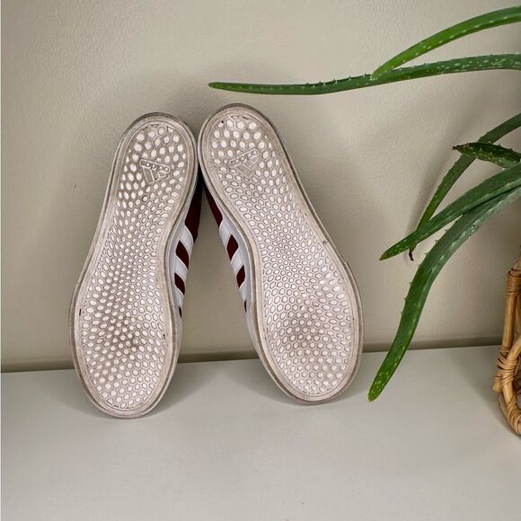Adidas Burgundy White Canvas Sneakers Unisex Low-Top Trainers 3-Stripe Style 8.5 - Picture 4 of 10